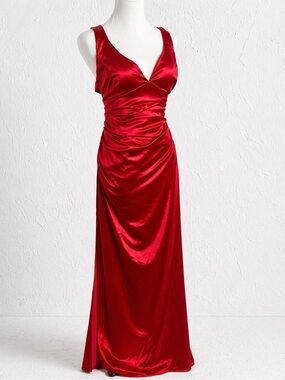 NWT Windsor Red Satin Glam Gown Ruched Slit Formal Maxi Dress L